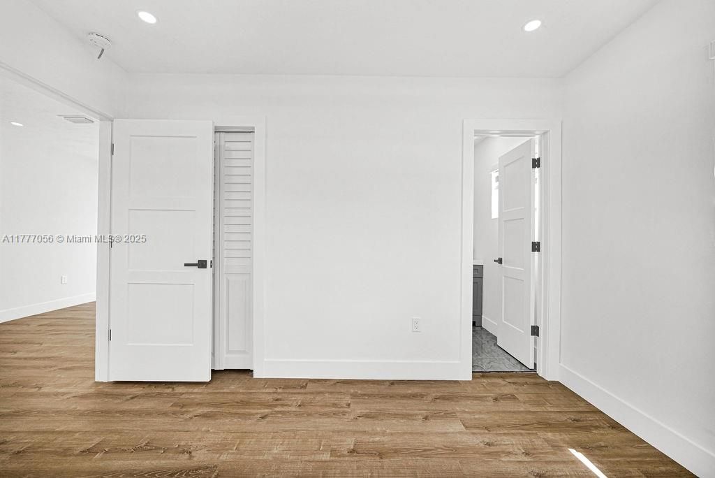 Recently Sold: $544,000 (4 beds, 2 baths, 1104 Square Feet)