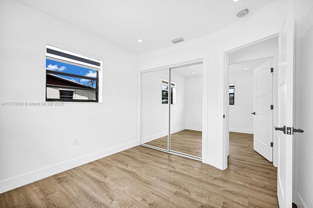 Recently Sold: $544,000 (4 beds, 2 baths, 1104 Square Feet)