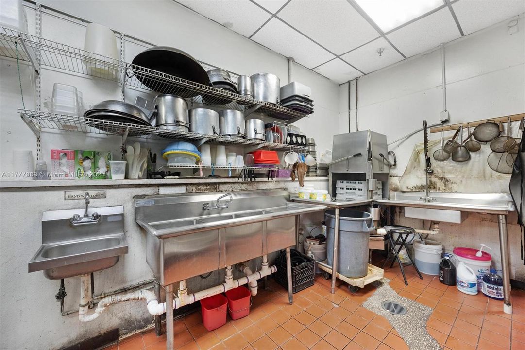 待售: $130,000 (0 贝兹, 0 浴室, 0 平方英尺)