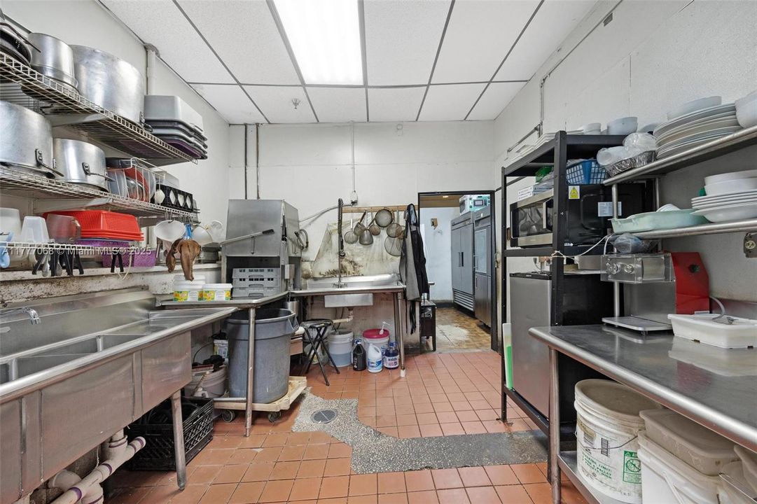 待售: $130,000 (0 贝兹, 0 浴室, 0 平方英尺)