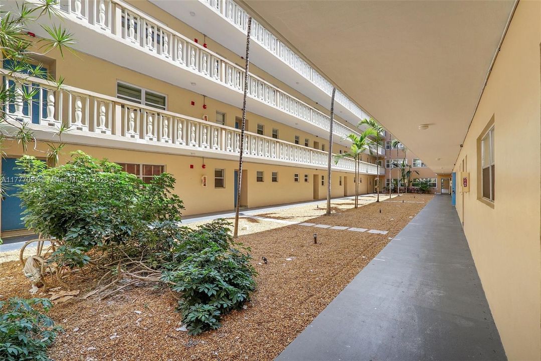 Vendido Recientemente: $99,000 (1 camas, 1 baños, 770 Pies cuadrados)