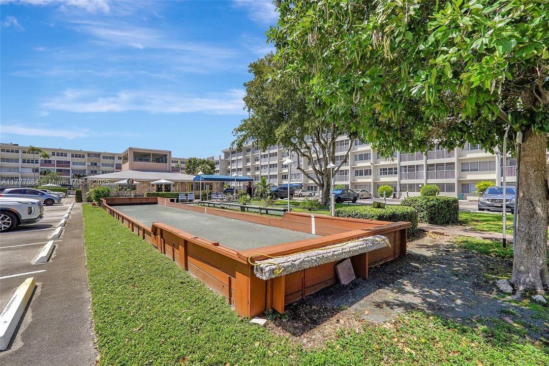 Vendido Recientemente: $99,000 (1 camas, 1 baños, 770 Pies cuadrados)