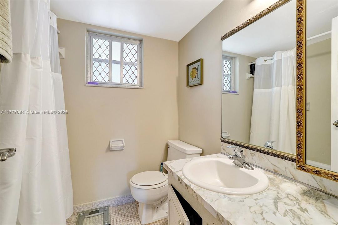 Vendido Recientemente: $99,000 (1 camas, 1 baños, 770 Pies cuadrados)