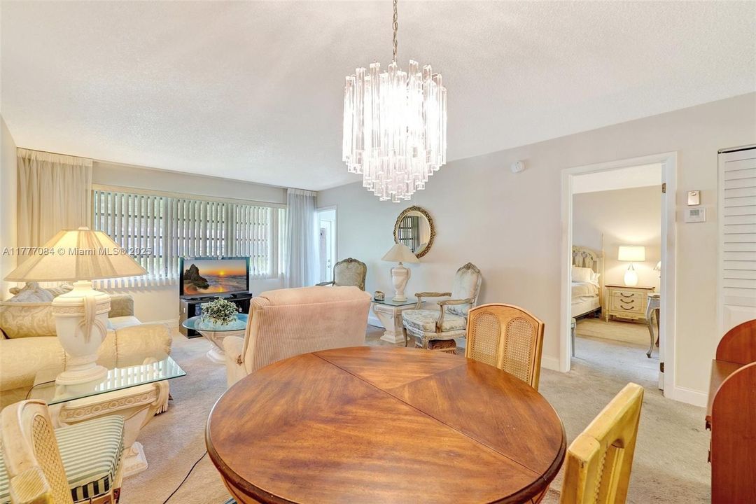 Vendido Recientemente: $99,000 (1 camas, 1 baños, 770 Pies cuadrados)