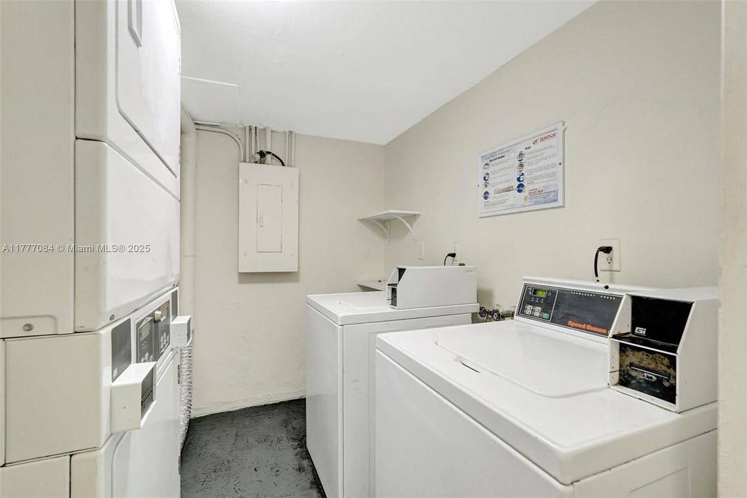 Vendido Recientemente: $99,000 (1 camas, 1 baños, 770 Pies cuadrados)