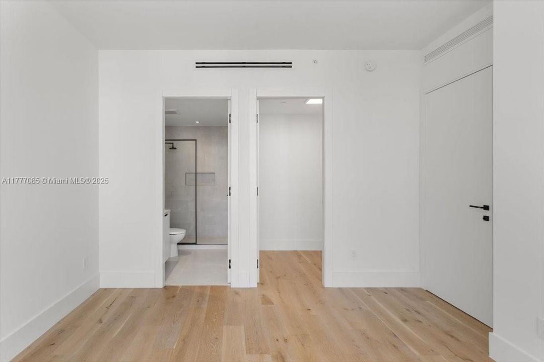 На продажу: $3,495,000 (3 спален, 3 ванн, 2918 Квадратных фут)