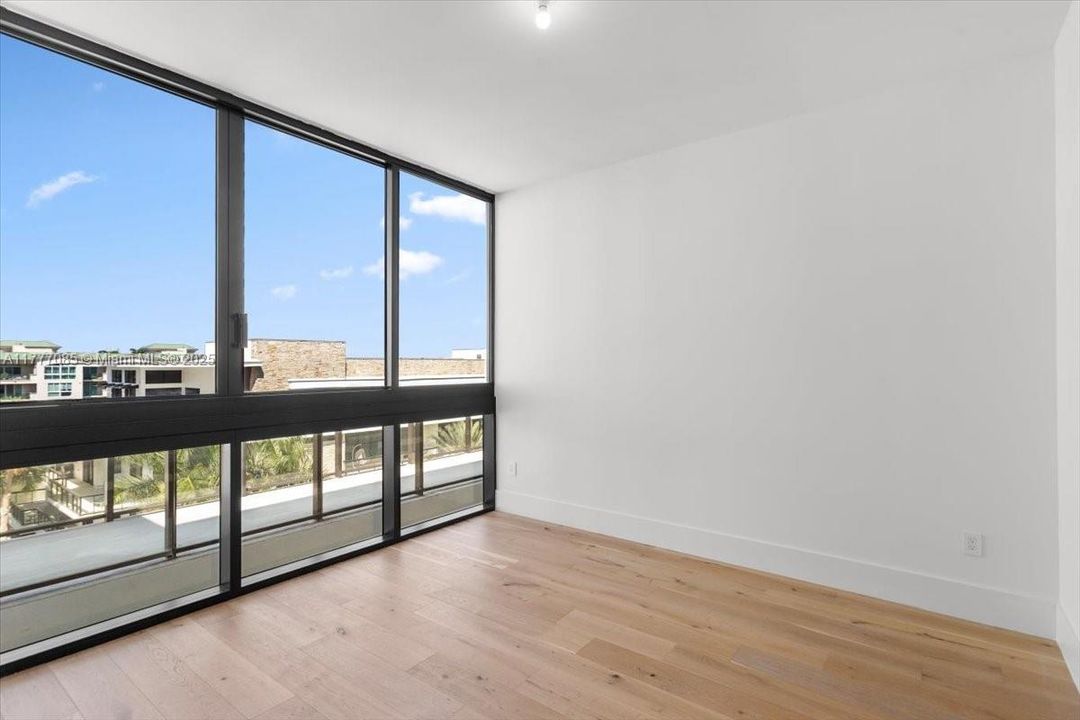 На продажу: $3,495,000 (3 спален, 3 ванн, 2918 Квадратных фут)