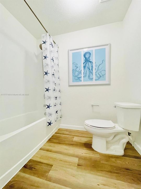 Recently Sold: $280,000 (2 beds, 1 baths, 1140 Square Feet)