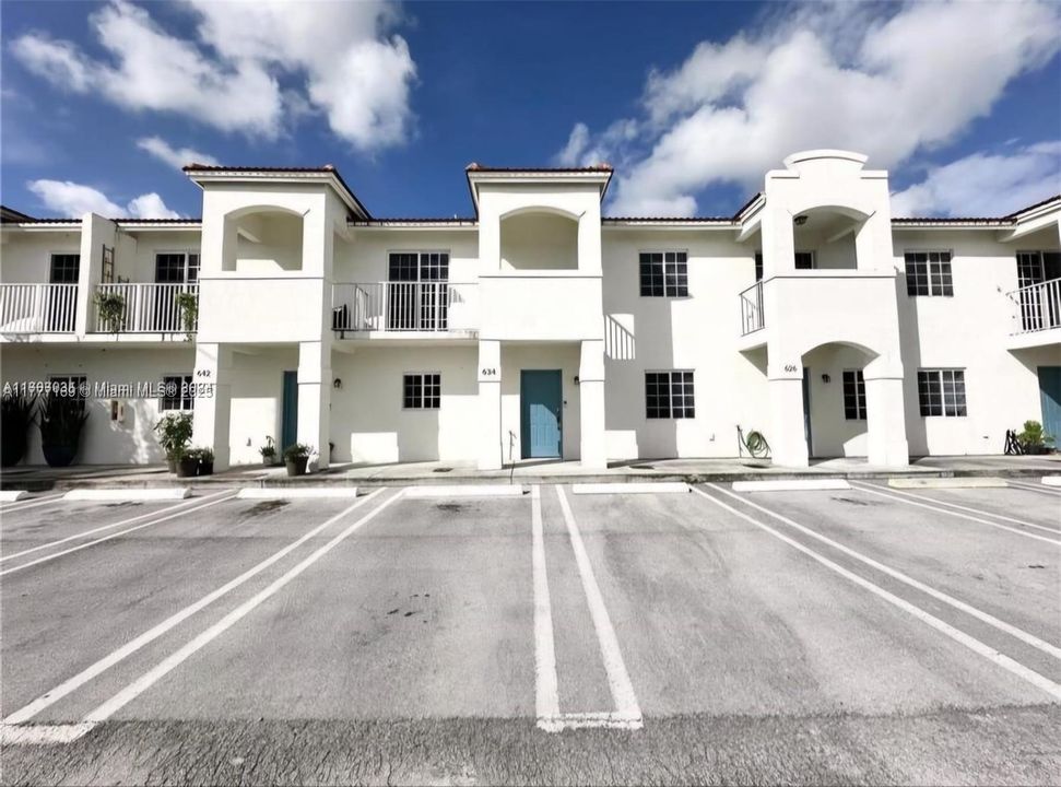 Recently Sold: $280,000 (2 beds, 1 baths, 1140 Square Feet)