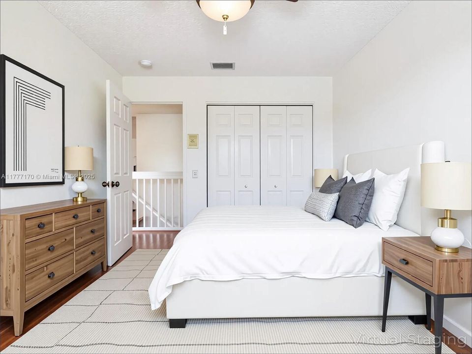 Недавно продано: $820,000 (4 спален, 2 ванн, 1902 Квадратных фут)