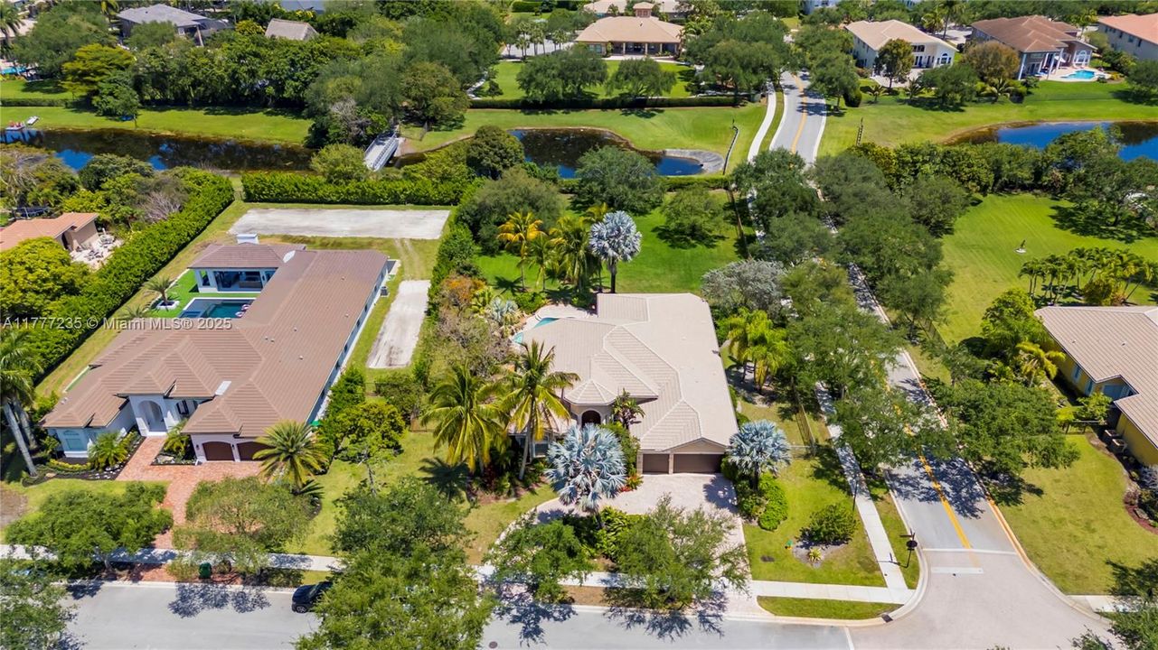 Recently Sold: $1,595,000 (5 beds, 3 baths, 3372 Square Feet)