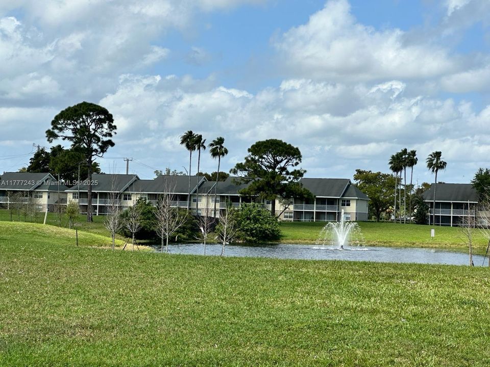 Recently Rented: $1,900 (2 beds, 2 baths, 1020 Square Feet)