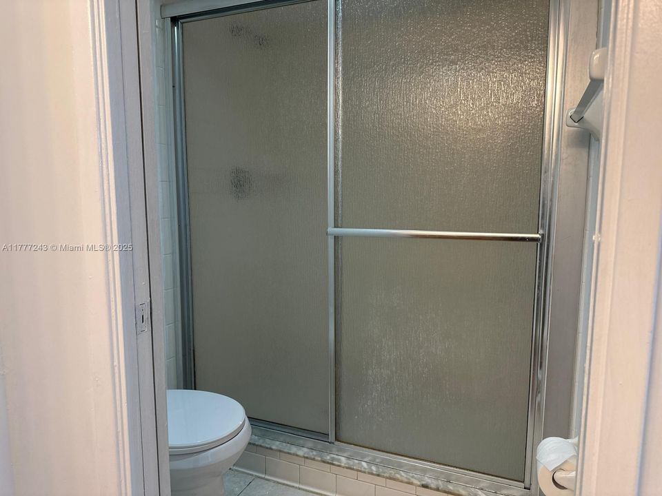 Recently Rented: $1,900 (2 beds, 2 baths, 1020 Square Feet)