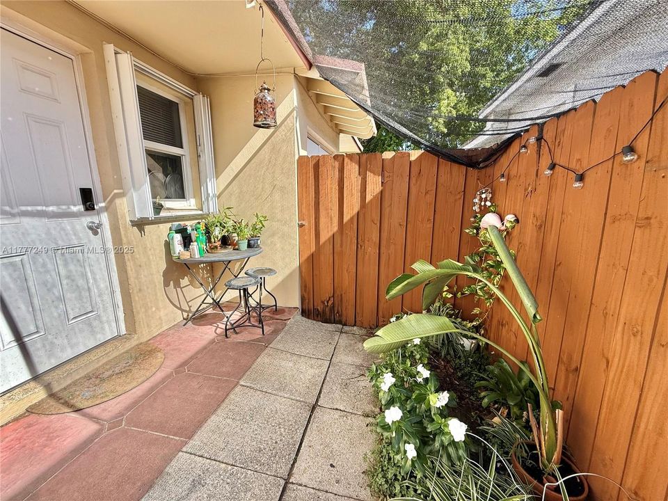 Kitchen exit & entrance to Laundry room area