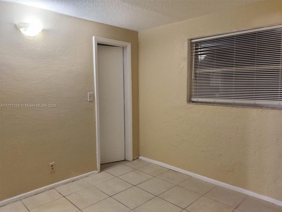 Recently Rented: $2,500 (3 beds, 2 baths, 1104 Square Feet)