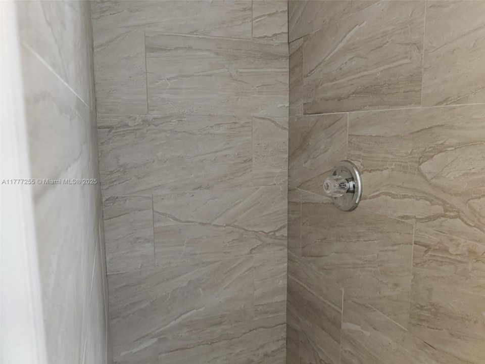 Recently Rented: $2,500 (3 beds, 2 baths, 1104 Square Feet)