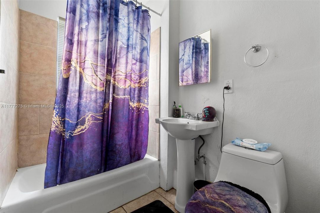 Vendido Recientemente: $675,000 (0 camas, 0 baños, 2700 Pies cuadrados)