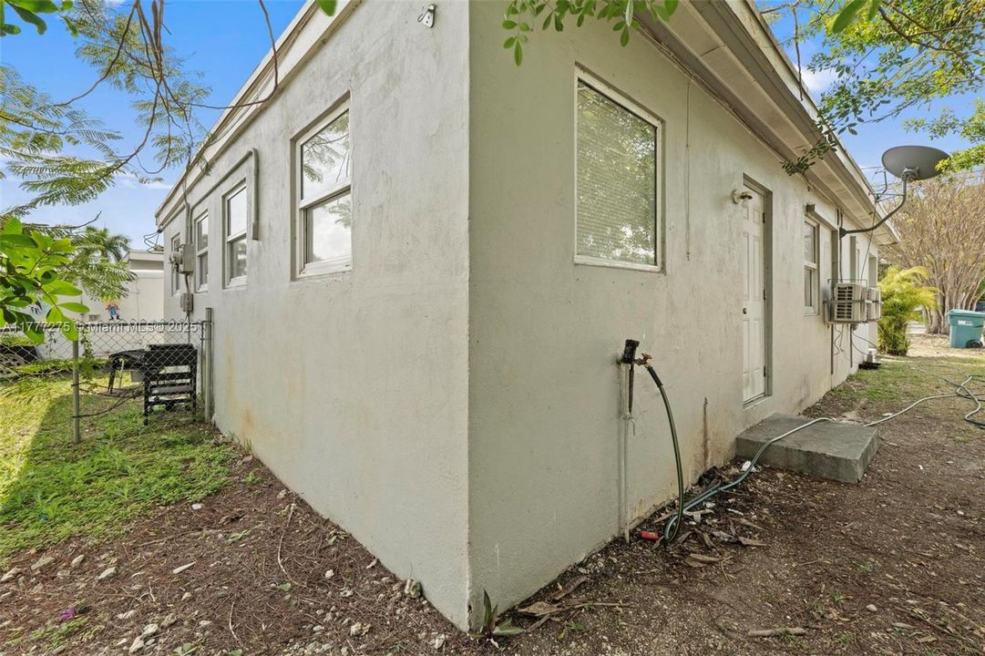 Vendido Recientemente: $675,000 (0 camas, 0 baños, 2700 Pies cuadrados)