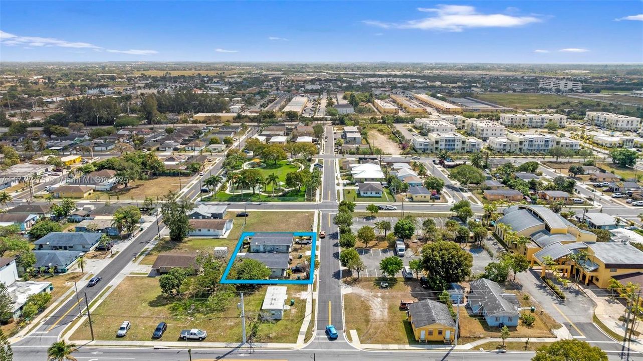 Vendido Recientemente: $675,000 (0 camas, 0 baños, 2700 Pies cuadrados)