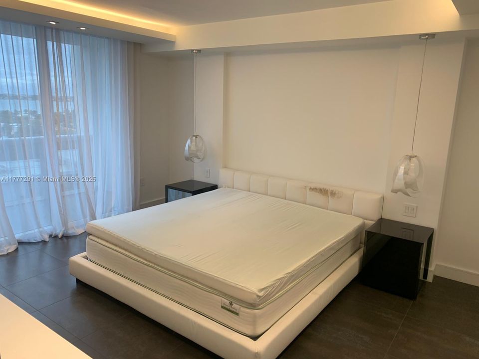 Vendido Recientemente: $675,000 (1 camas, 1 baños, 896 Pies cuadrados)