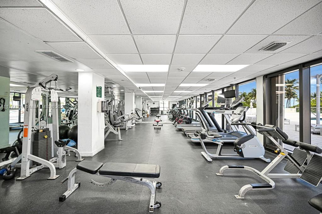 最近售出: $469,000 (1 贝兹, 1 浴室, 1015 平方英尺)