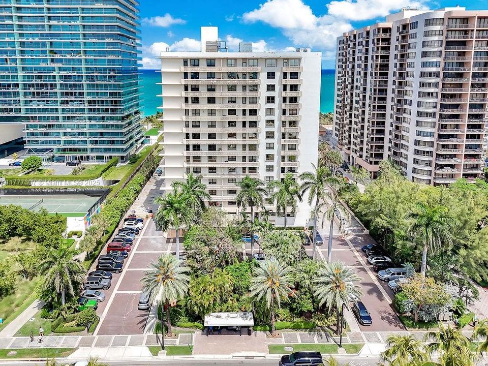 最近售出: $469,000 (1 贝兹, 1 浴室, 1015 平方英尺)