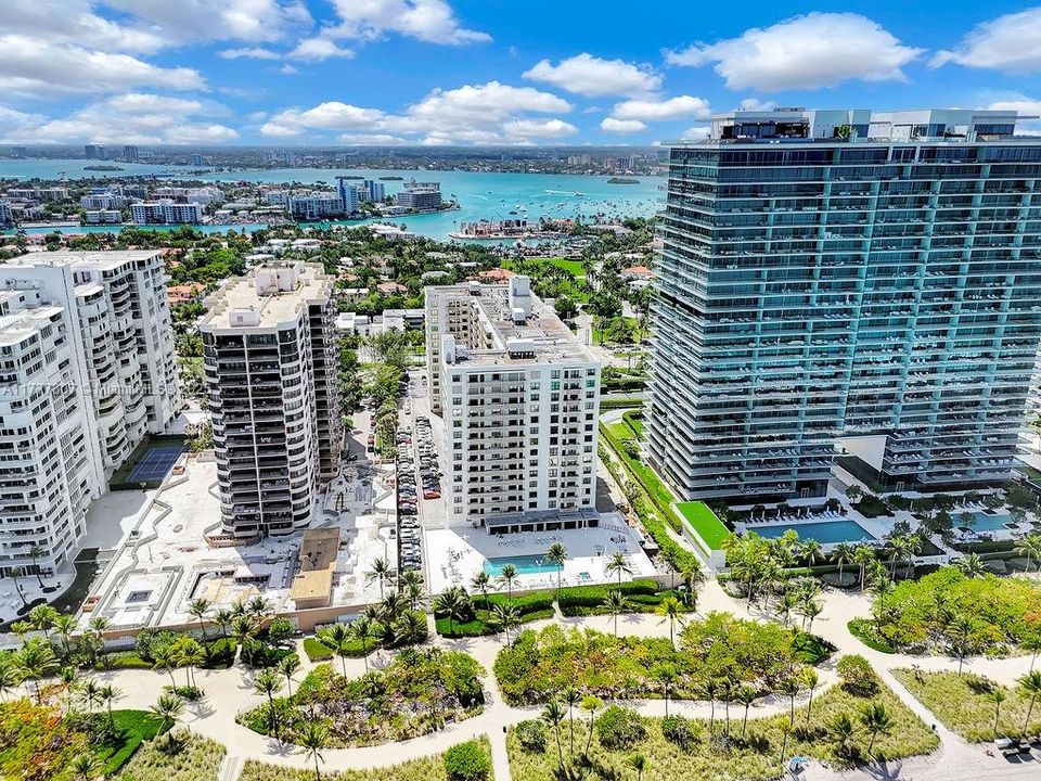 最近售出: $469,000 (1 贝兹, 1 浴室, 1015 平方英尺)