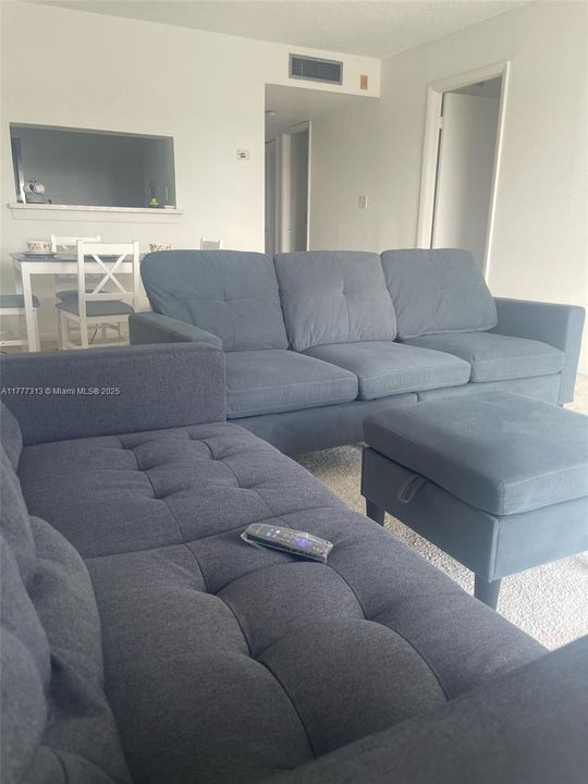 В аренду: $1,600 (1 спален, 1 ванн, 826 Квадратных фут)