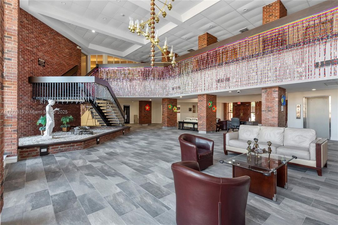 Activo con contrato: $78,000 (1 camas, 1 baños, 768 Pies cuadrados)