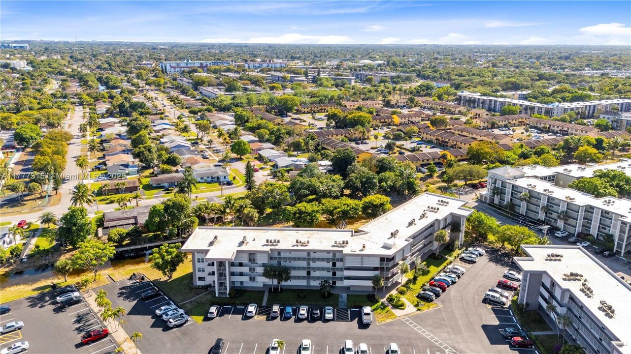 Activo con contrato: $78,000 (1 camas, 1 baños, 768 Pies cuadrados)