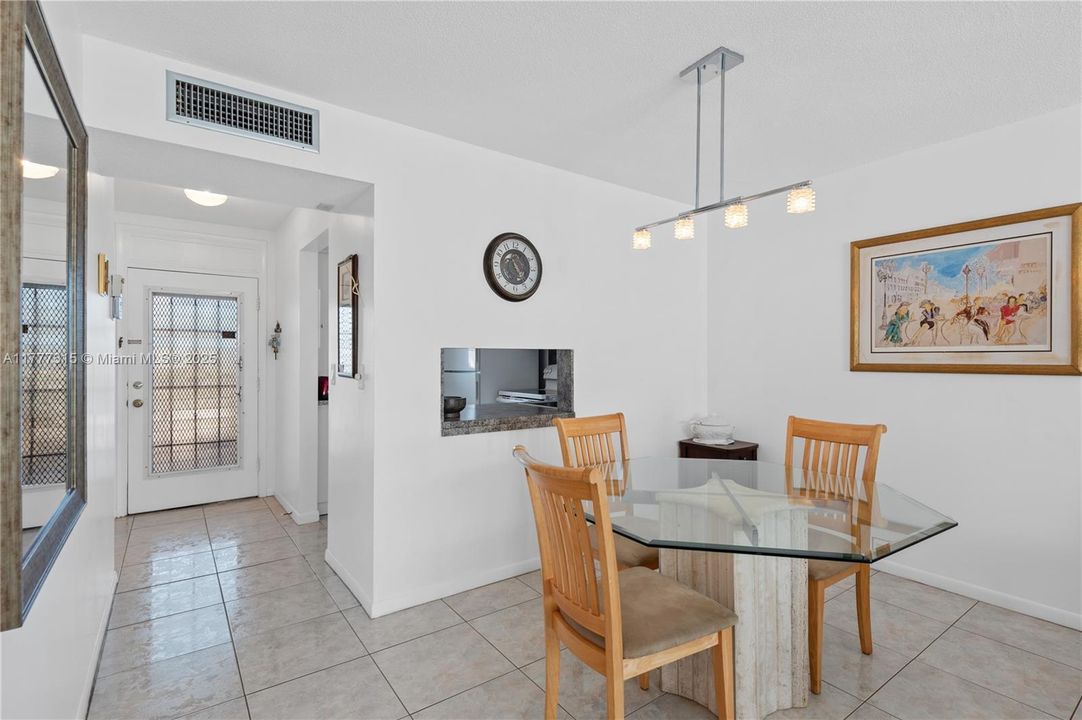 Activo con contrato: $78,000 (1 camas, 1 baños, 768 Pies cuadrados)