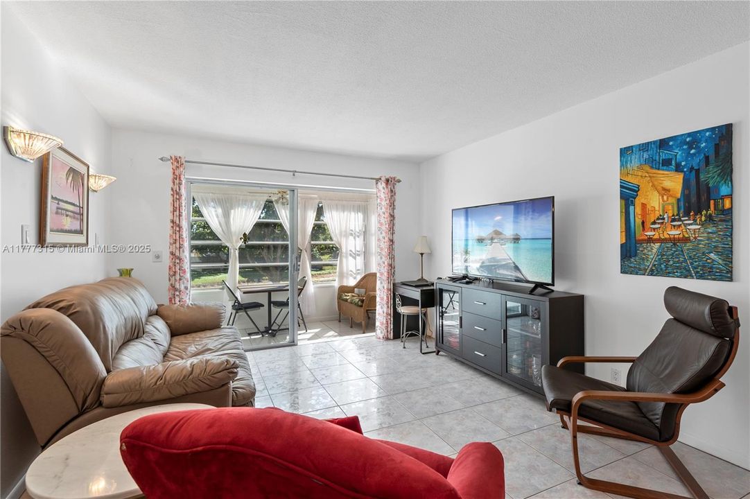 Activo con contrato: $78,000 (1 camas, 1 baños, 768 Pies cuadrados)