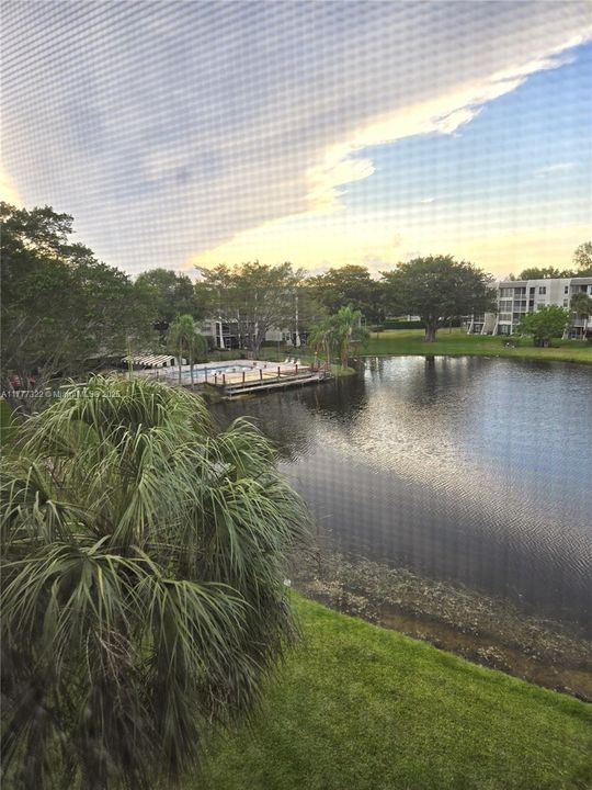 Recientemente alquilado: $1,900 (1 camas, 1 baños, 870 Pies cuadrados)