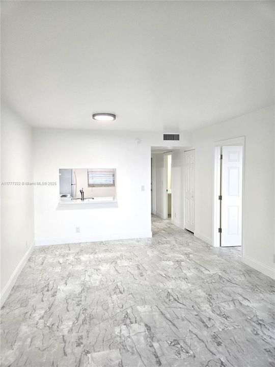 Recientemente alquilado: $1,900 (1 camas, 1 baños, 870 Pies cuadrados)