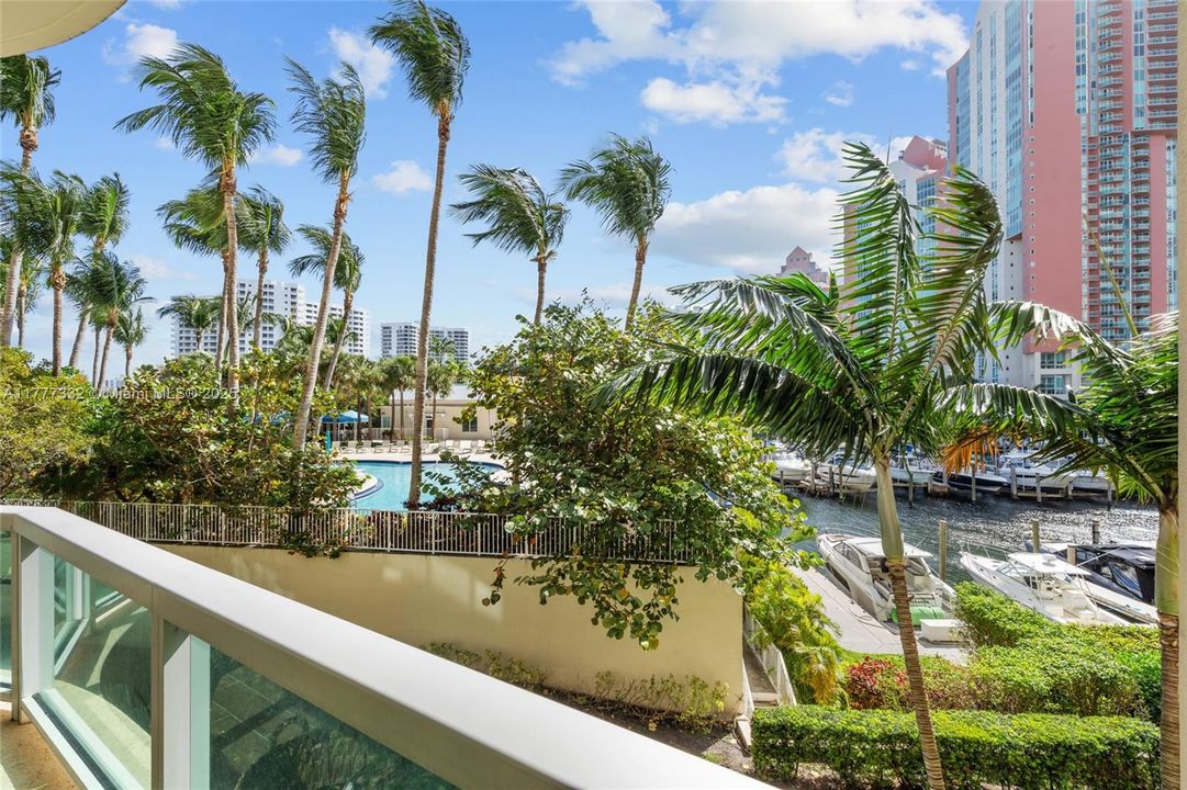 Recently Sold: $567,000 (2 beds, 3 baths, 1750 Square Feet)