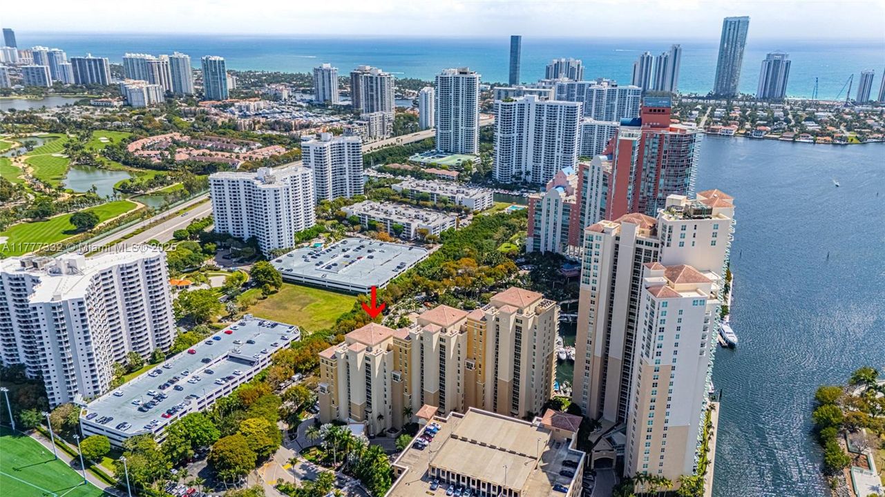 Recently Sold: $567,000 (2 beds, 3 baths, 1750 Square Feet)