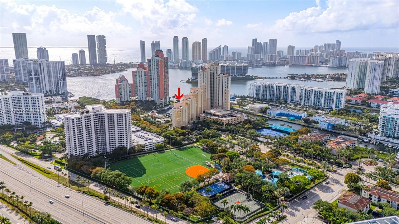 Recently Sold: $567,000 (2 beds, 3 baths, 1750 Square Feet)