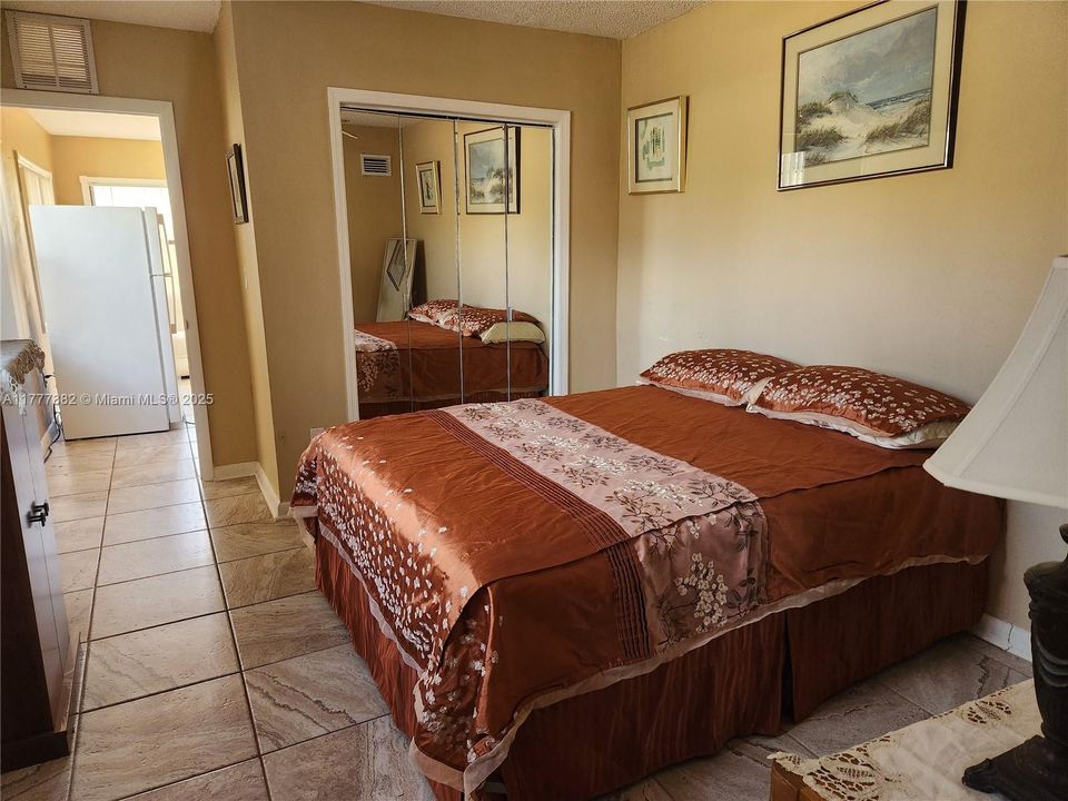 Recently Rented: $1,400 (1 beds, 1 baths, 1843 Square Feet)