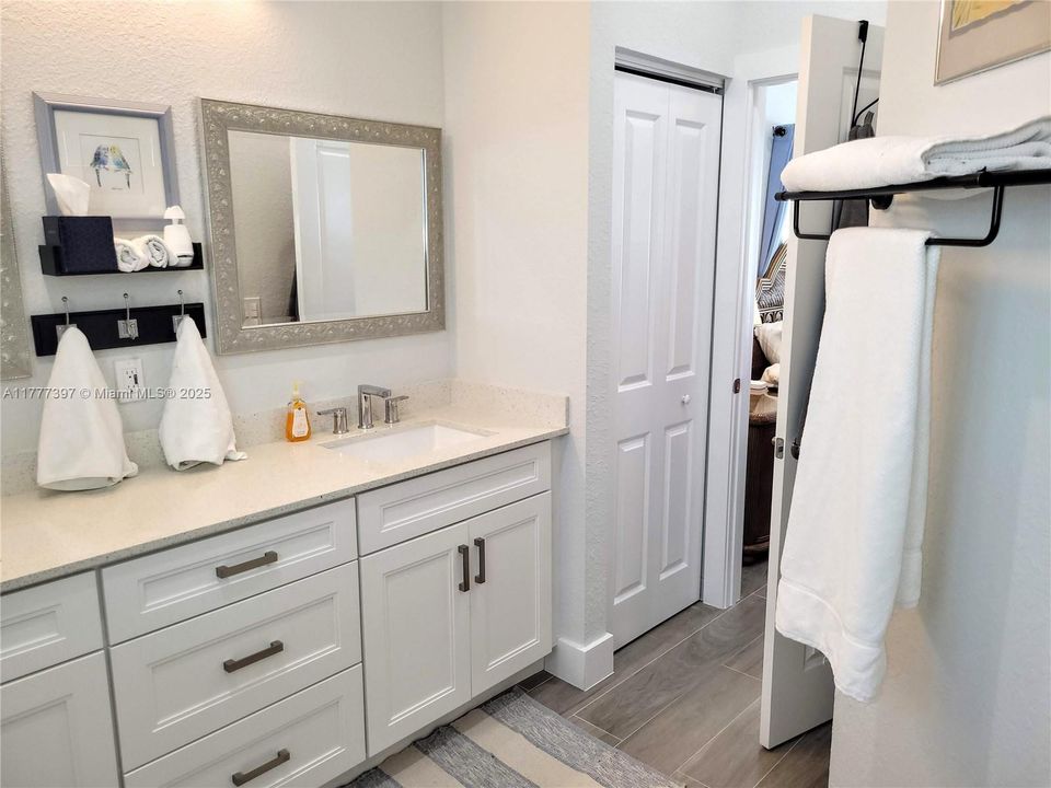 Recently Rented: $3,950 (3 beds, 2 baths, 1414 Square Feet)