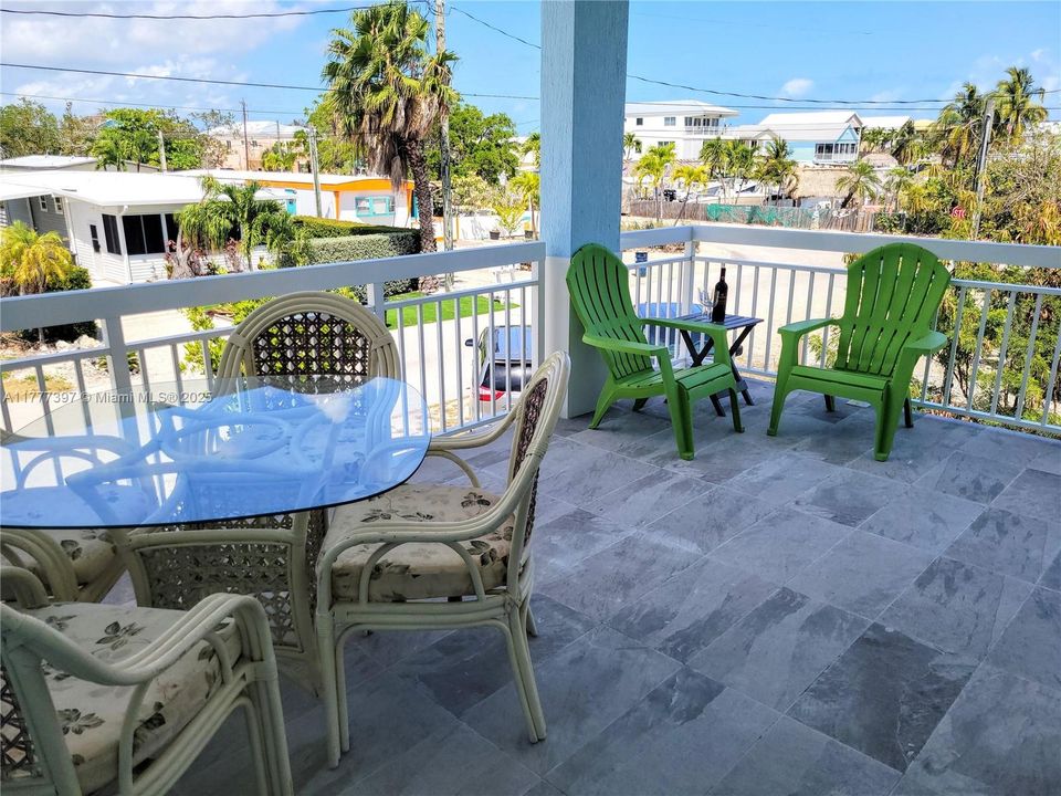 Recently Rented: $3,950 (3 beds, 2 baths, 1414 Square Feet)