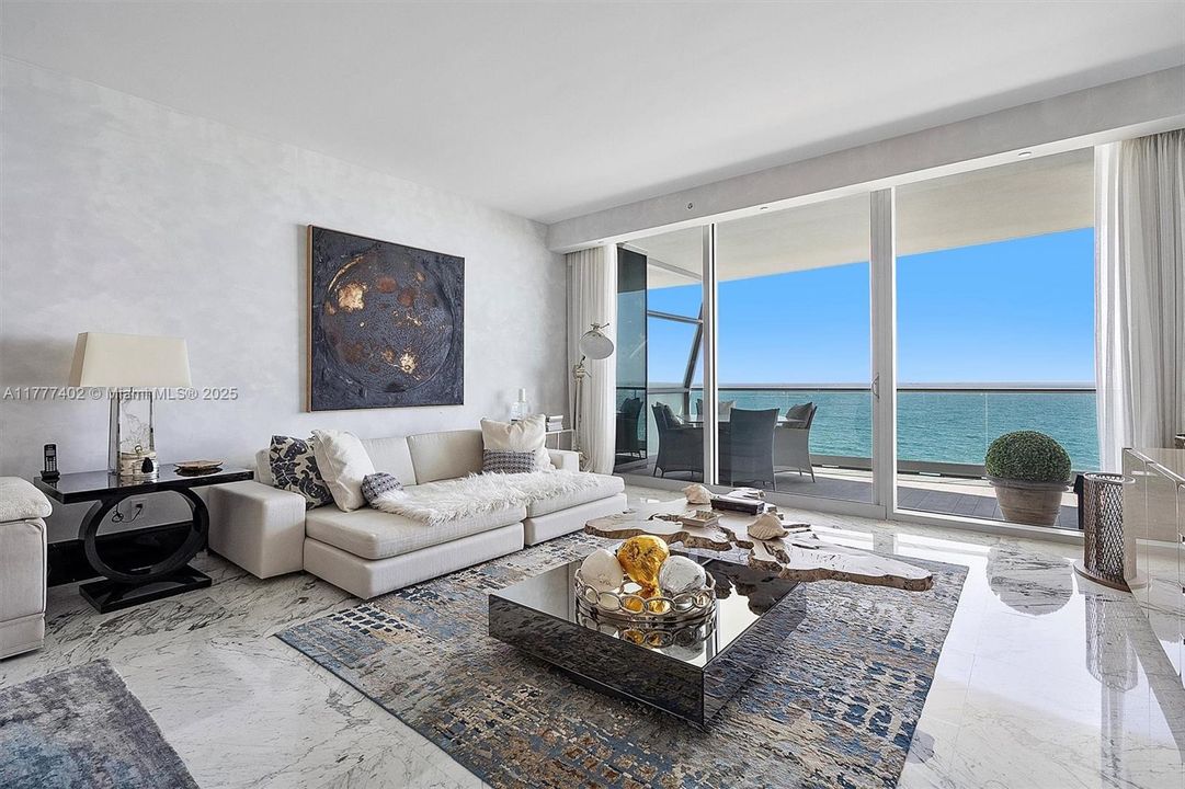 En Venta: $10,900,000 (3 camas, 4 baños, 3273 Pies cuadrados)