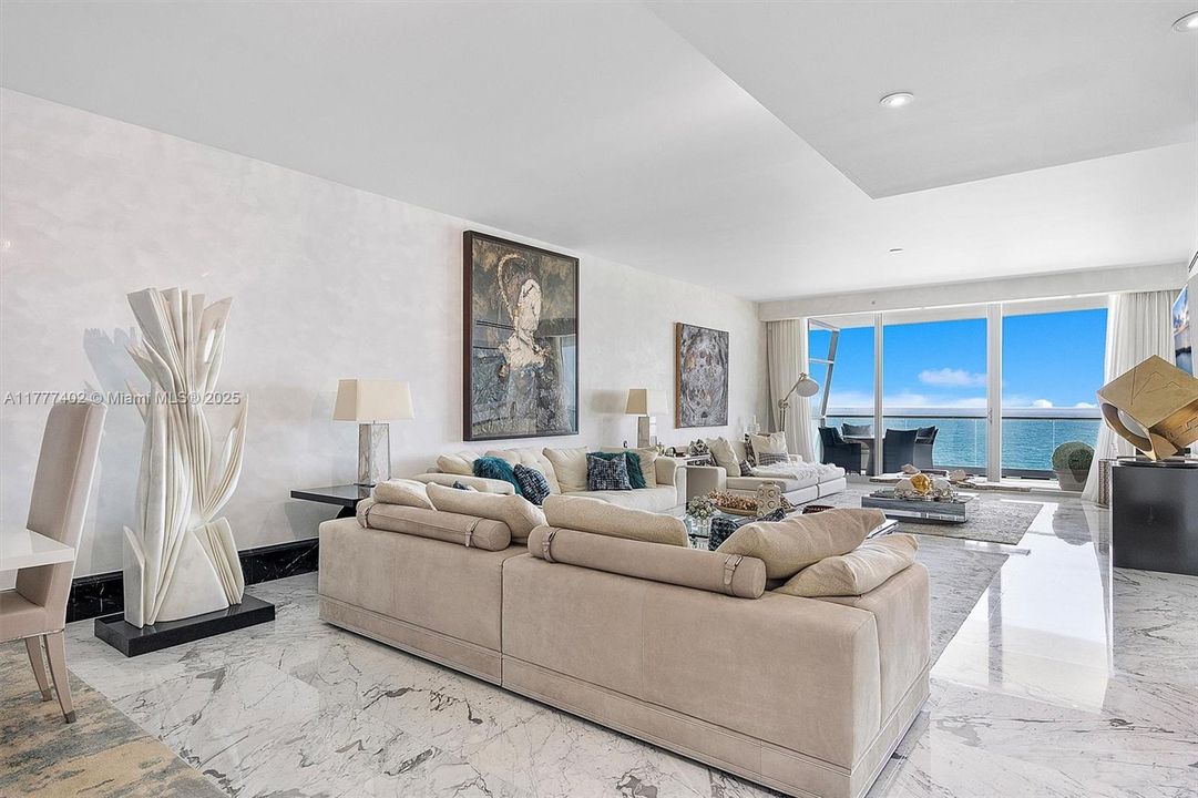 En Venta: $10,900,000 (3 camas, 4 baños, 3273 Pies cuadrados)