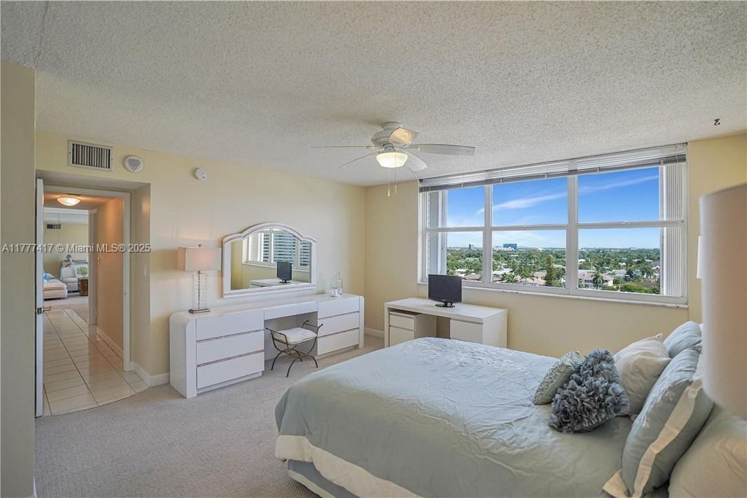 На продажу: $425,000 (2 спален, 1 ванн, 1250 Квадратных фут)