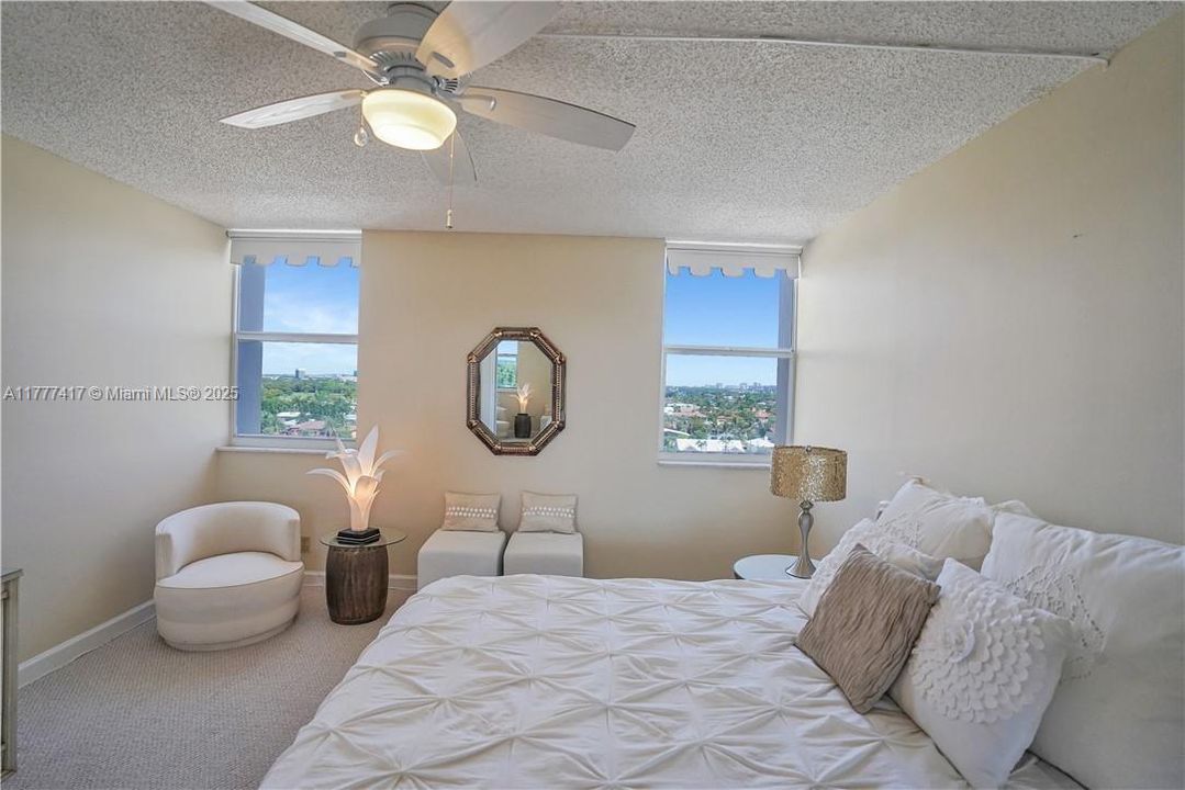 На продажу: $425,000 (2 спален, 1 ванн, 1250 Квадратных фут)