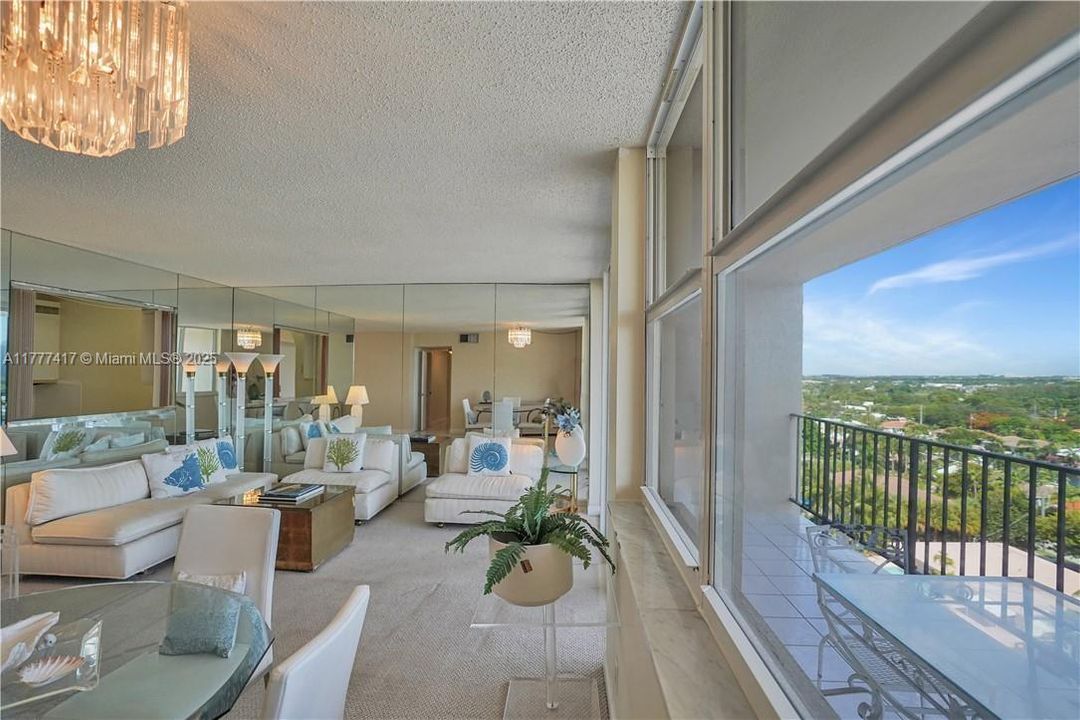 На продажу: $425,000 (2 спален, 1 ванн, 1250 Квадратных фут)