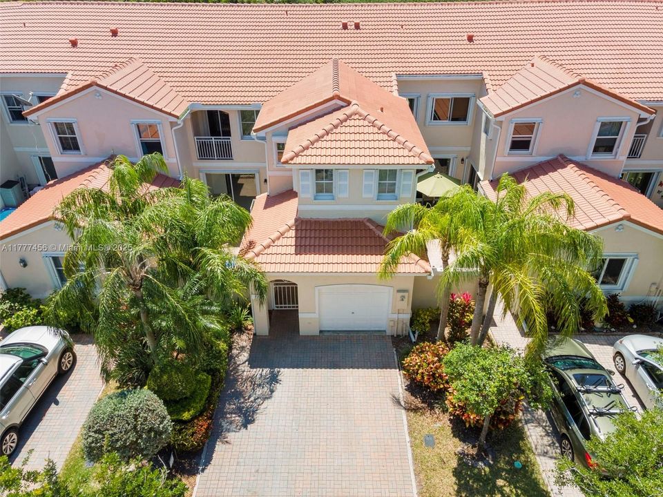 最近租的: $4,000 (3 贝兹, 2 浴室, 1748 平方英尺)