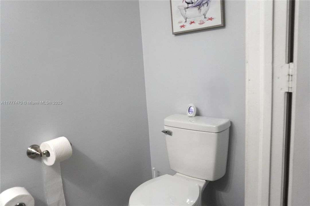 Recently Sold: $349,000 (3 beds, 2 baths, 1527 Square Feet)