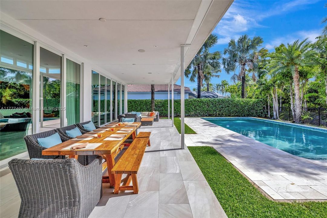 For Sale: $4,499,000 (5 beds, 5 baths, 4083 Square Feet)