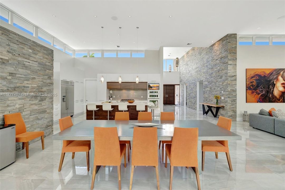 For Sale: $4,499,000 (5 beds, 5 baths, 4083 Square Feet)