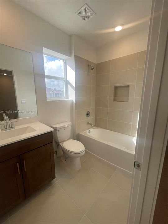 Recently Rented: $3,500 (4 beds, 3 baths, 0 Square Feet)